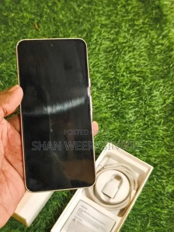 Google Pixel 8 (Used)