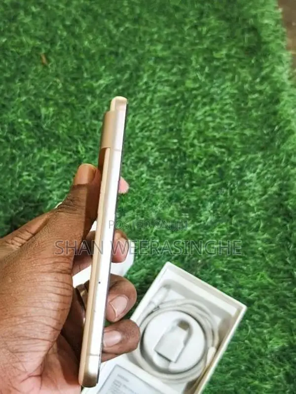 Google Pixel 8 (Used)