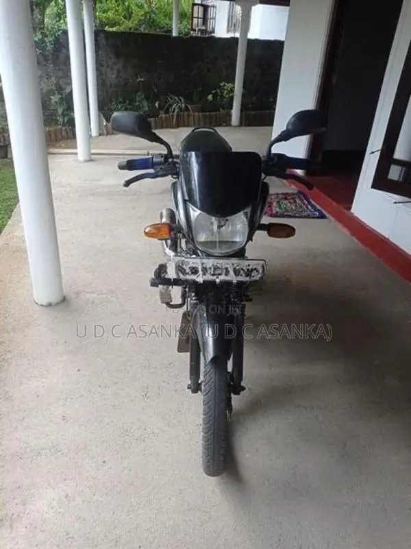 Bajaj Platina 2016