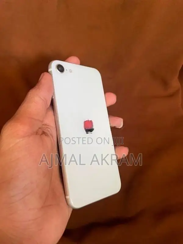 Apple iPhone SE 2 (Used)
