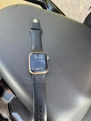 Apple Watch Series 5 (Used)