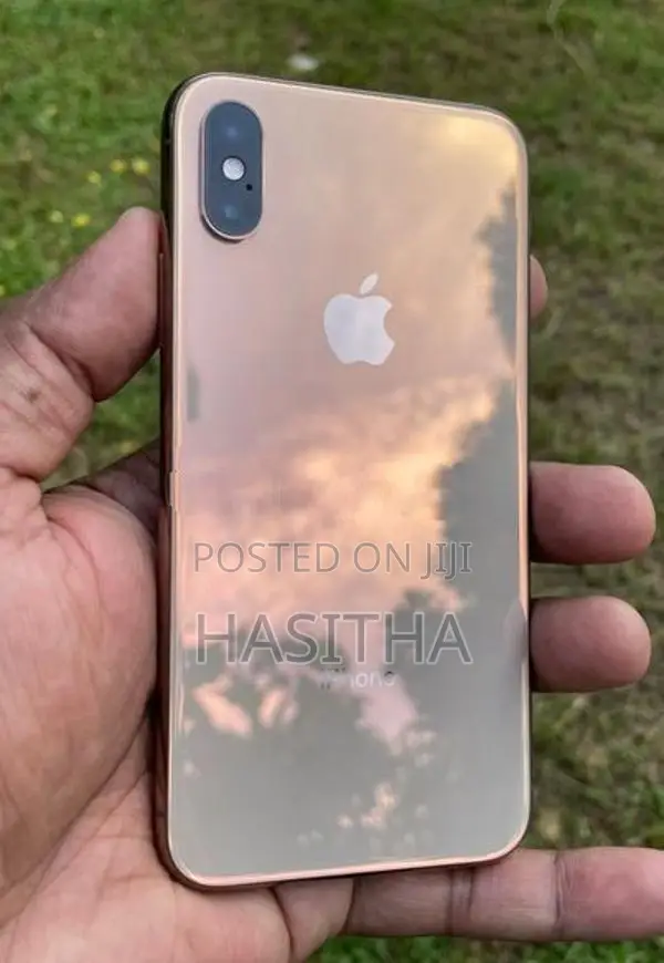 Apple iPhone XS (Used)