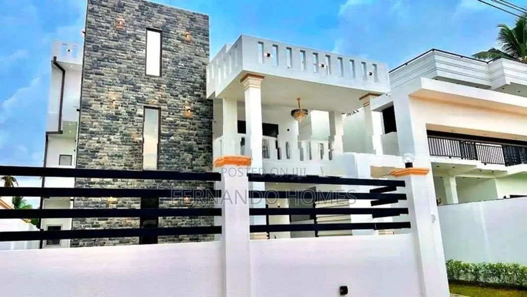 Solid Modern Luxurious 3 Floors House For Sale Negombo Kadirana