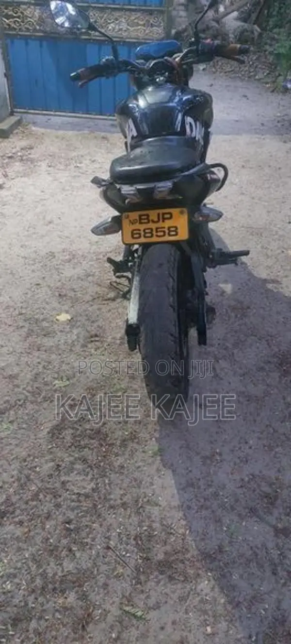 Bajaj Pulsar N160 2025