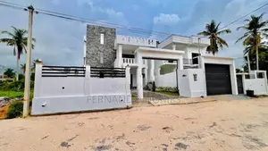 Solid Modern Luxurious 3 Floors House For Sale Negombo Kadirana