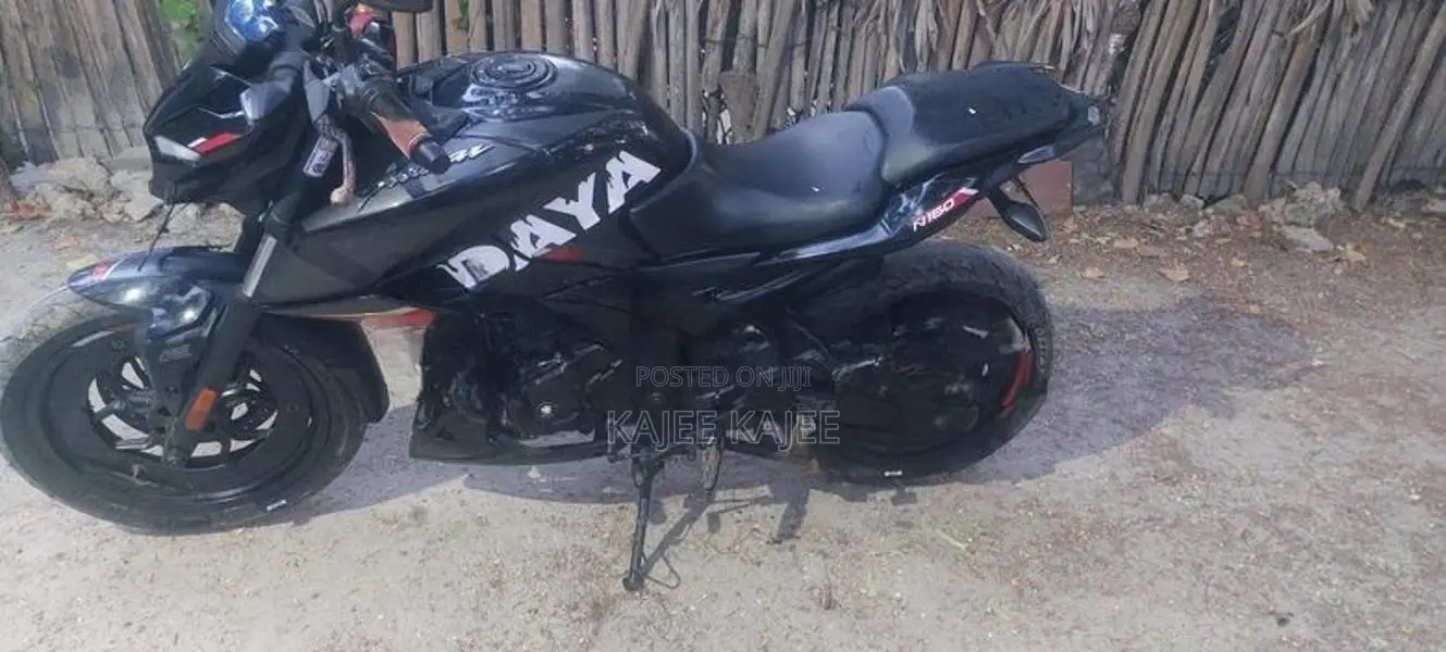Bajaj Pulsar N160 2025