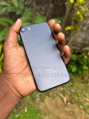 Apple iPhone 7 (Used)