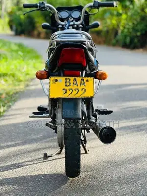 Bajaj CT100 2012
