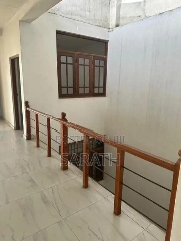Spacious 4-Bedroom Home for Rent in Nawinna