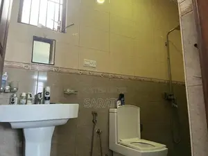 Spacious 4-Bedroom Home for Rent in Nawinna
