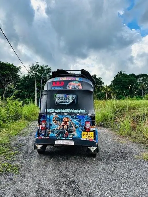 Bajaj RE 2 Storke 2005
