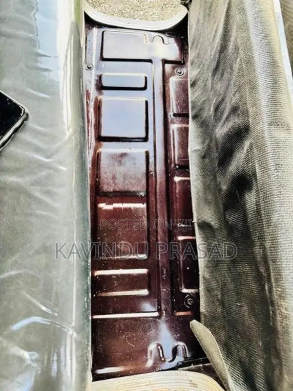 Bajaj RE 2 Storke 2005