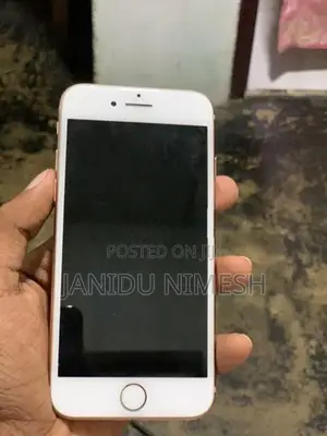 Apple iPhone 8 (Used)