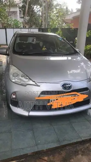 Toyota Aqua 2013