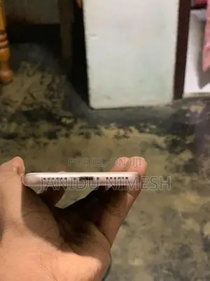 Apple iPhone 8 (Used)