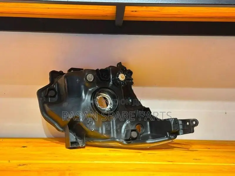Suzuki Wagon R 44 Fz Head Light