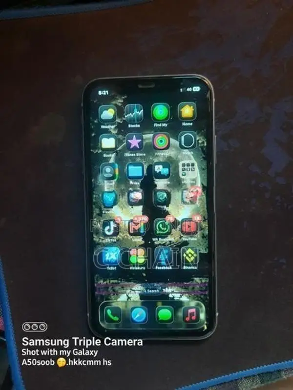 Apple iPhone 11 (Used)