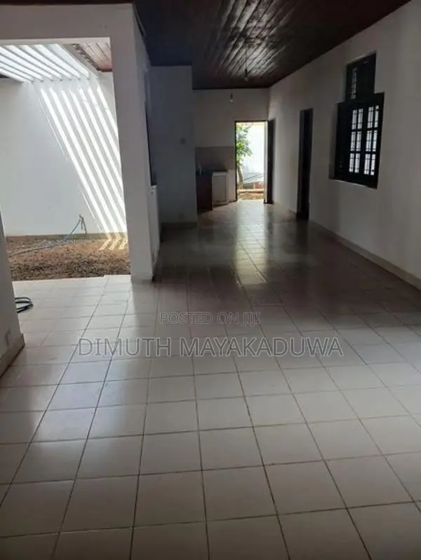 house for Rent in Kadawatha ( Near Expressway )