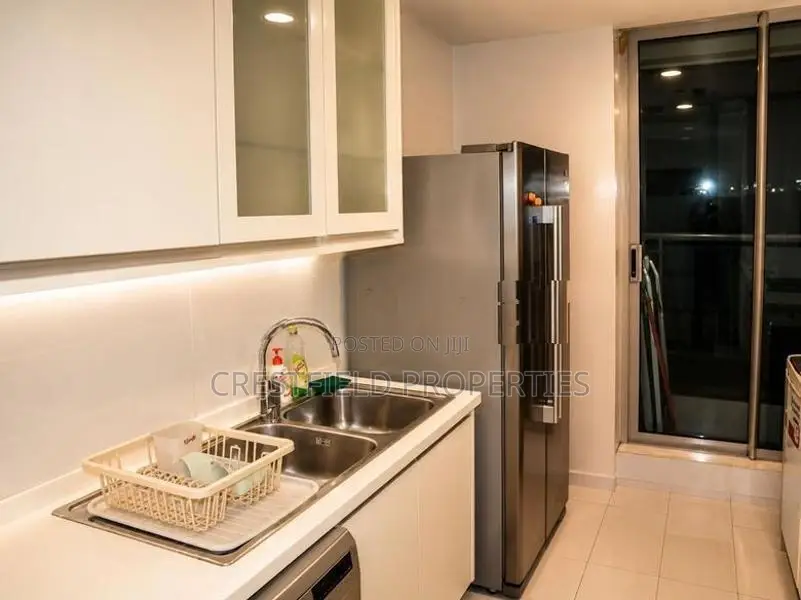Luxurious Fully Furnished 2 Bedroom Apartment for Rent at Emperor