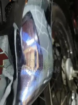 Hero CD 100 2003