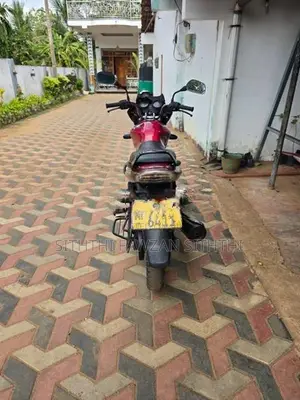 Bajaj Discover 100 2011
