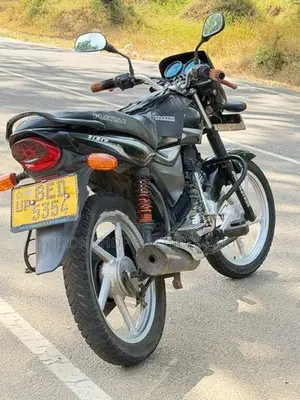 Bajaj Platina 100 2016