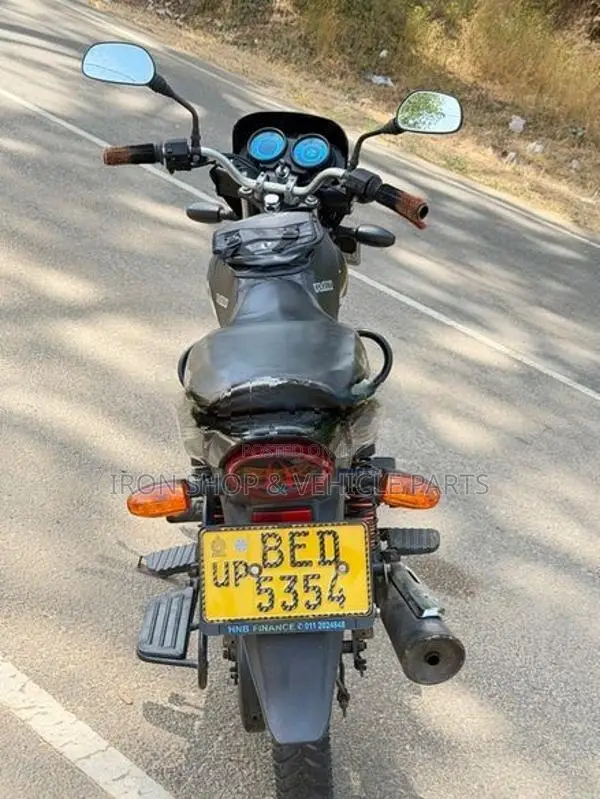 Bajaj Platina 100 2016