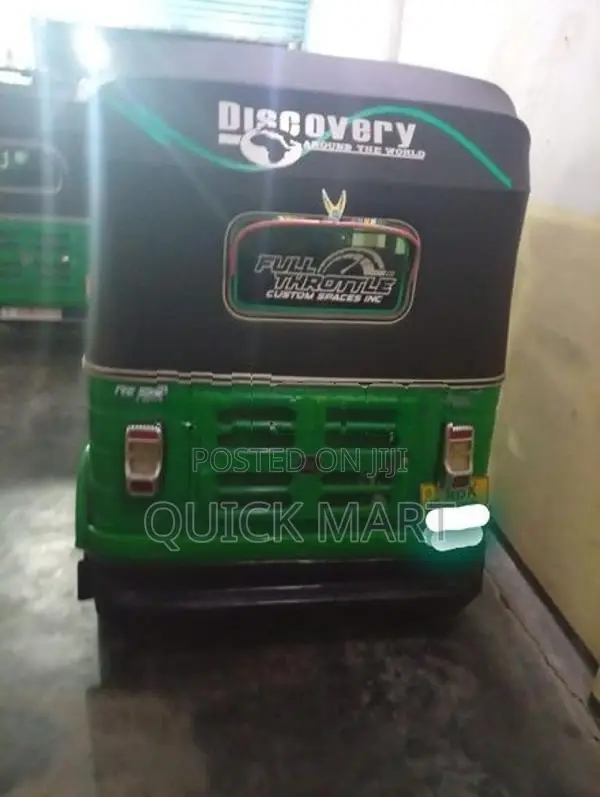 Bajaj RE 2018