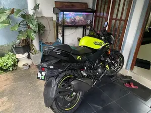 Hero Hunk 160R 2025
