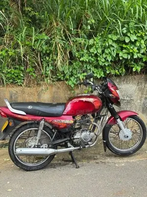 Bajaj Caliber 2004