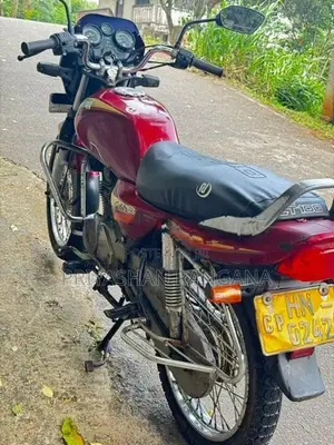 Bajaj Caliber 2004