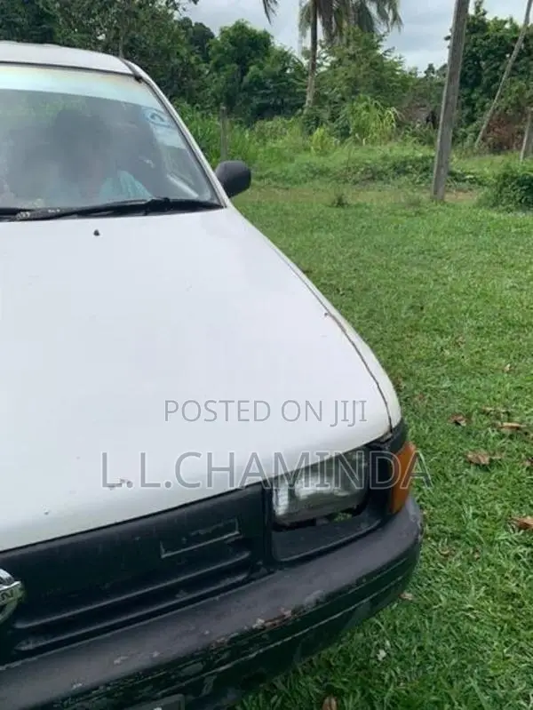 Nissan AD Wagon 1992