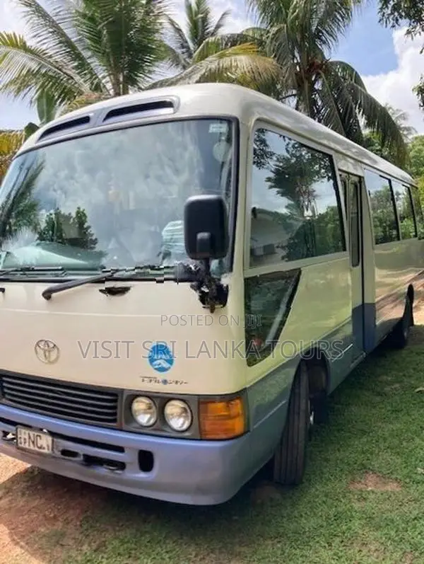 Toyota Coaster 2017