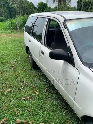 Nissan AD Wagon 1992