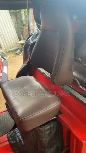Bajaj RE 2 Storke 2005