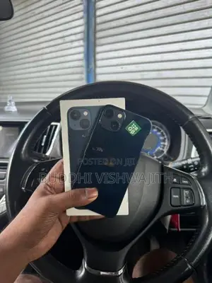 Apple iPhone 13 (Used)