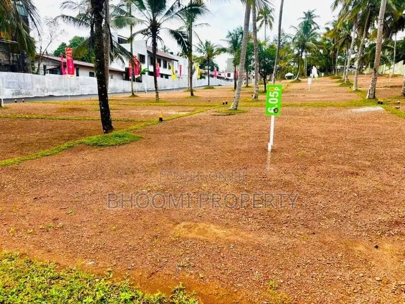 කැස්බෑව 120 පාරට ලගම ඉඩම
