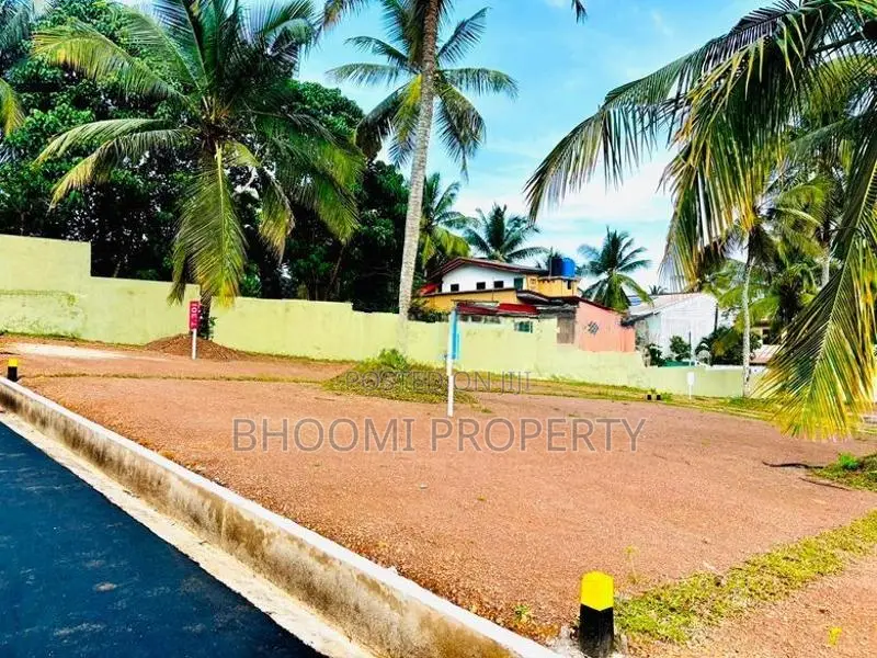 Kesbewa Land for Sale