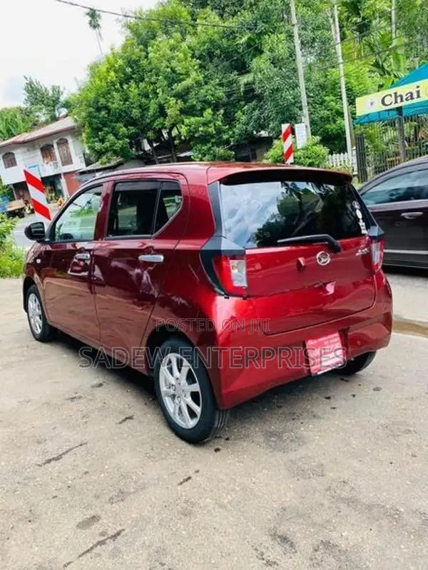 Daihatsu Mira G 2025