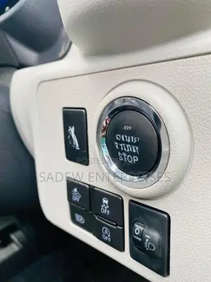 Daihatsu Mira G 2025