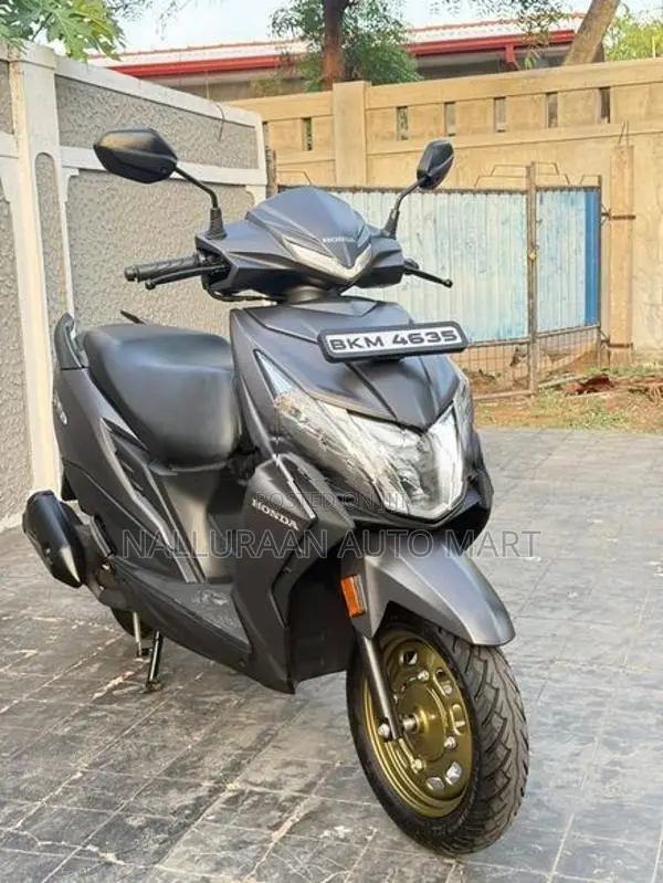 Honda Dio DLX 2025
