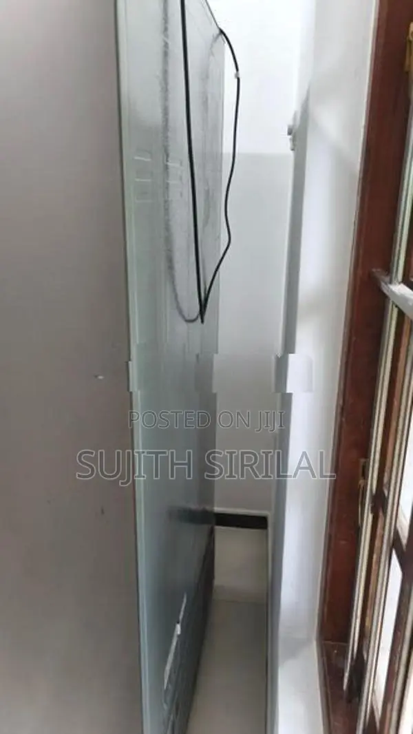Samsung 554L Side