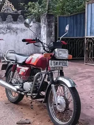 Hero CD 100 2003