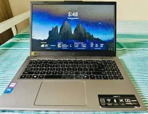Acer i3 512SSD With Box