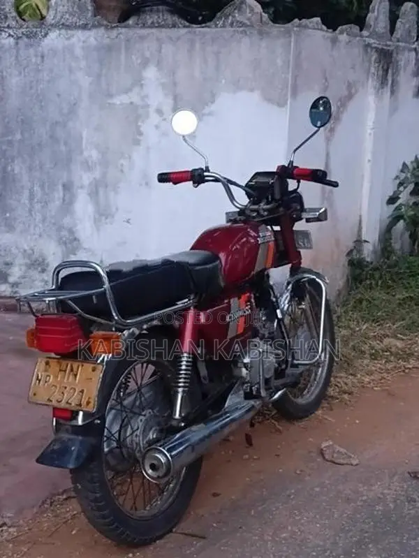 Hero CD 100 2003