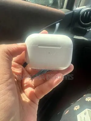 Apple AirPods Pro (2nd generation) from US