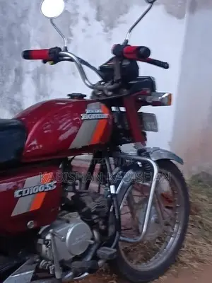 Hero CD 100 2003