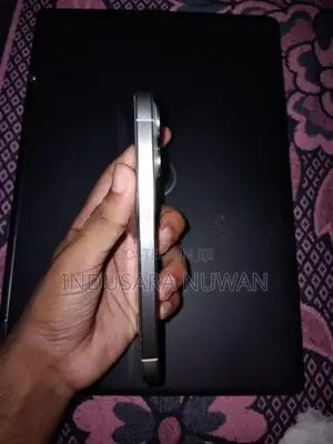 Apple iPhone 15 Pro (Used)