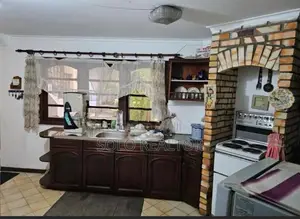 4 Bedroom House For Sale in Kalubowila