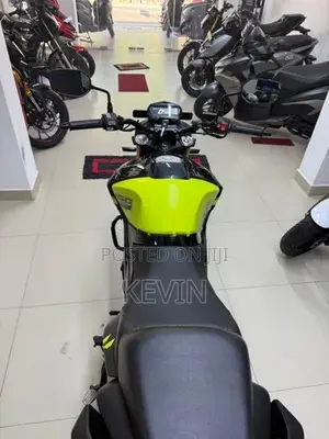 Hero Hunk 160R 2025